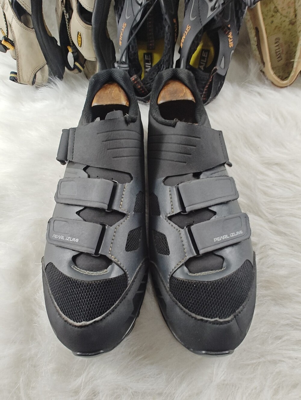 Pearl Izumi All-Road V4 Black Cycling Shoes Men’s Size 45 US Men’s 11-11.5